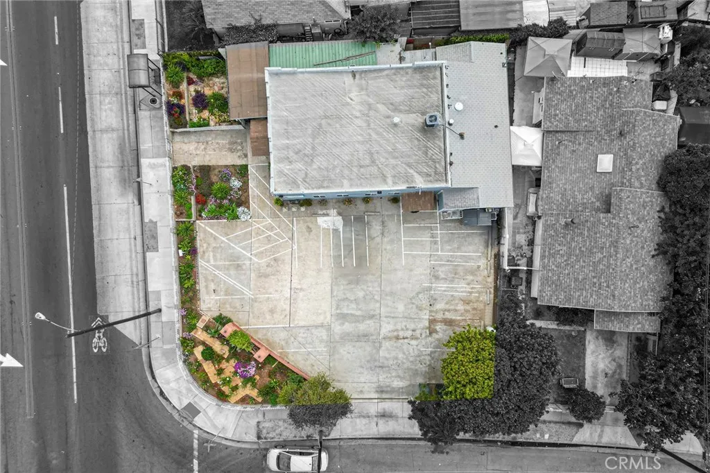 6408 Perry Road, Bell Gardens, California 90201 home-pic-30